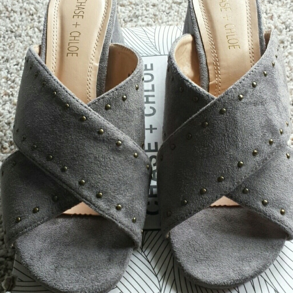 NWT grey faux suede studded mule sandals - Picture 4 of 8